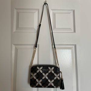 MK cross body